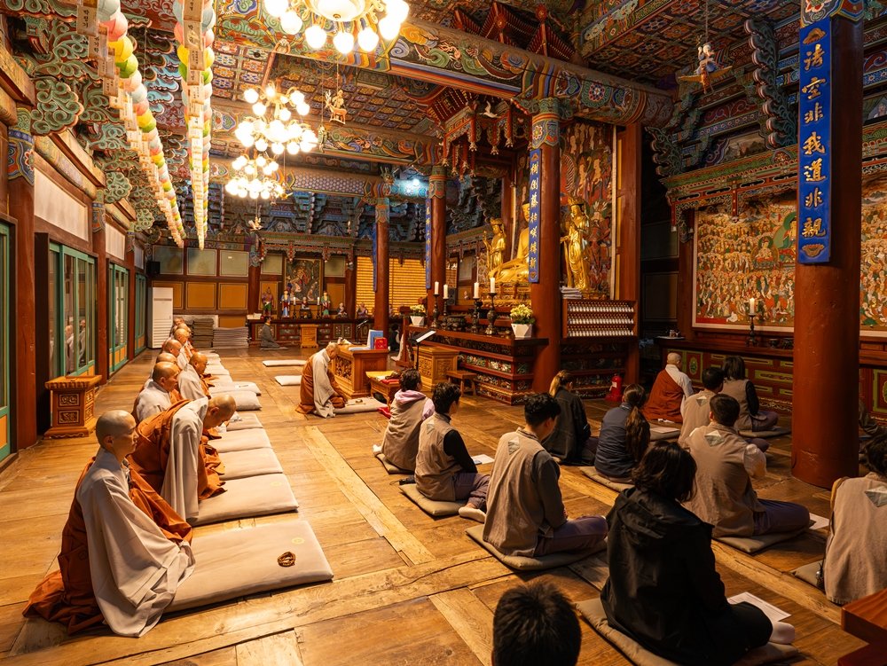 Temple Stay &middot; Meditation